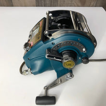 Load image into Gallery viewer, Combo! Miya Epoch US-19 Electric Reel and Seeker rod.