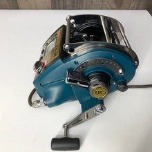 Load image into Gallery viewer, Combo! Miya Epoch US-19 Electric Reel and Seeker rod.
